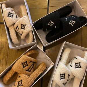 Wool slippers