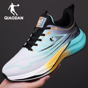 SPORT SHOES