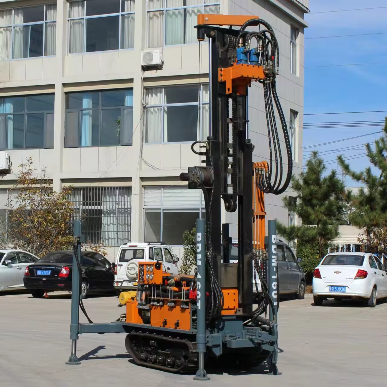 WELL DRILLING RIG - Image 3